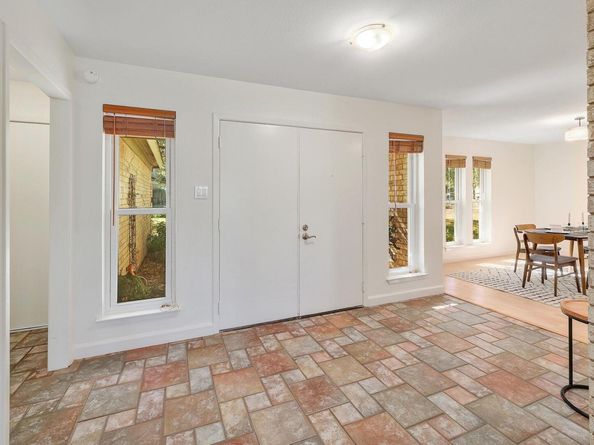 1400 Doonesbury DR, Austin TX 78758