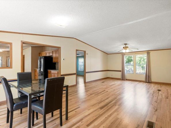 208 Purser ST, Liberty Hill TX 78642