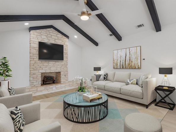 10107 Oak Hollow DR, Austin TX 78758