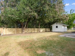 10107 Oak Hollow DR, Austin TX 78758