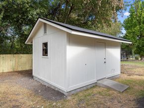 10107 Oak Hollow DR, Austin TX 78758