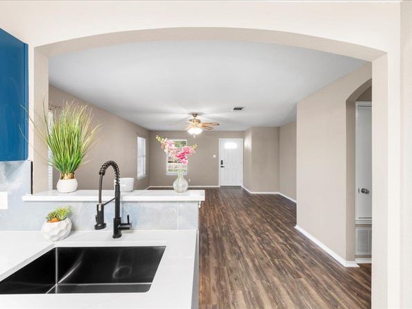 202 Ashbury DR, Leander TX 78641