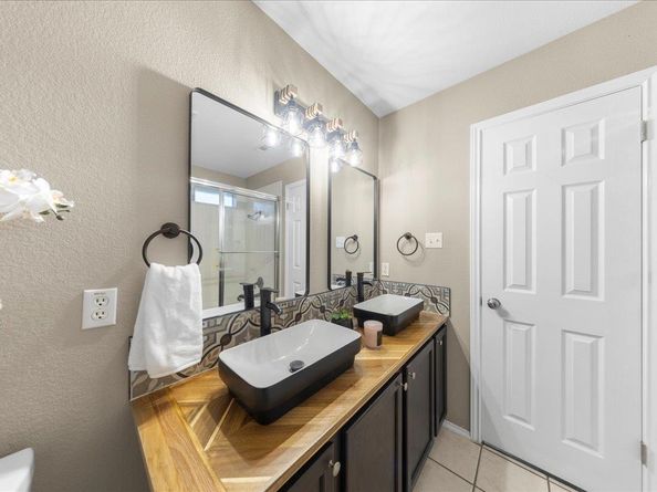 202 Ashbury DR, Leander TX 78641