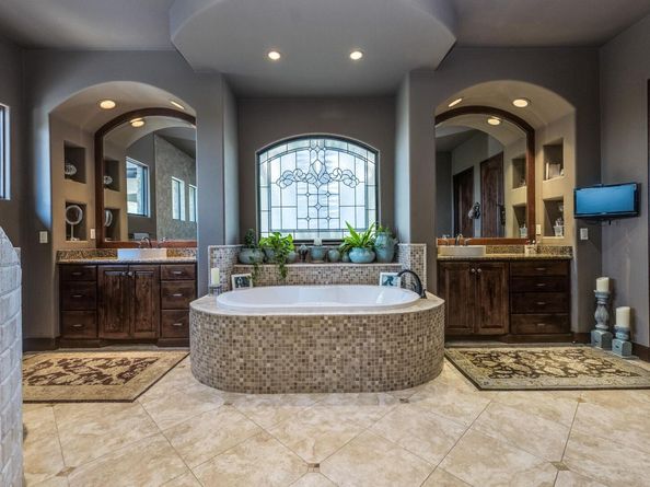 3905 Sugarloaf DR, Austin TX 78738