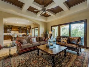 3905 Sugarloaf DR, Austin TX 78738