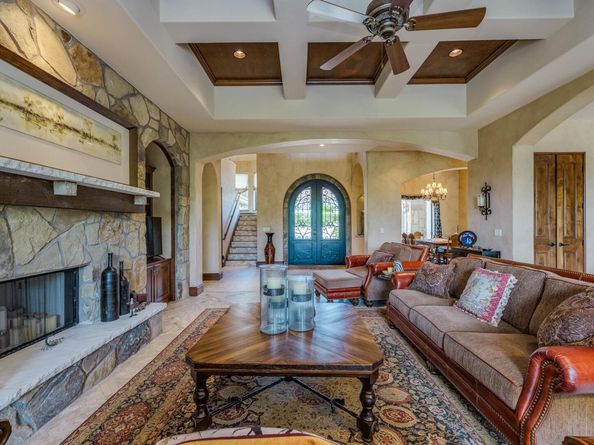 3905 Sugarloaf DR, Austin TX 78738