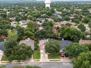 8602 Bobcat DR, Round Rock TX 78681