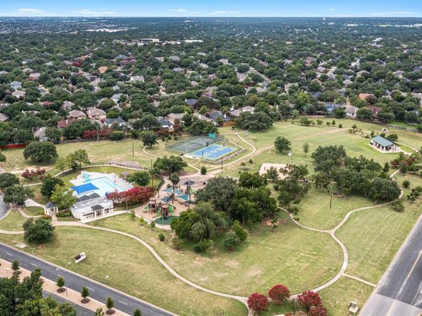 8602 Bobcat DR, Round Rock TX 78681