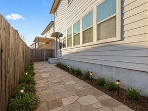 9107 Moonstone DR, Austin TX 78729