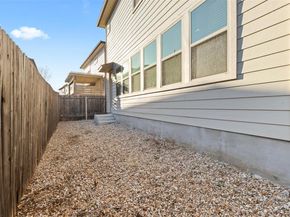 9107 Moonstone DR 79, Austin TX 78729