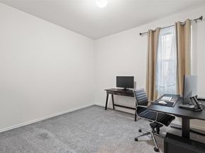 9107 Moonstone DR 79, Austin TX 78729