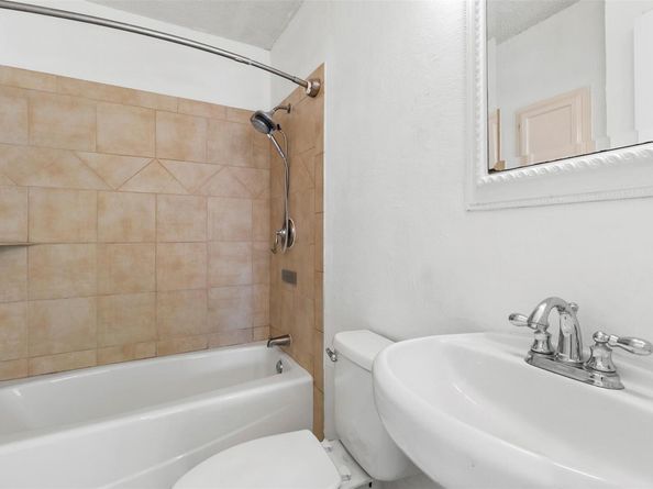 2210 Lasso DR, Round Rock TX 78681
