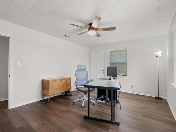 210 Fallwell ST, Liberty Hill TX 78642