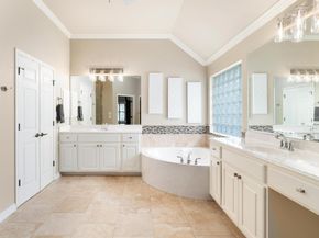 12709 Pinto Chase CT, Austin TX 78732