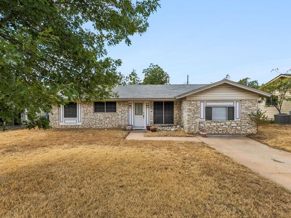 6904 Miranda DR, Austin TX 78752
