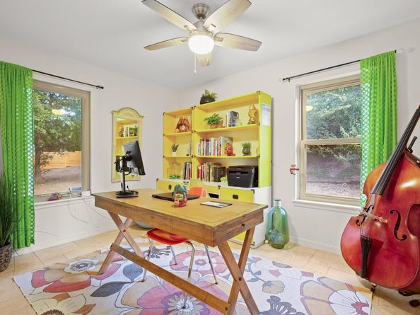 10203 Cy LN, Austin TX 78753