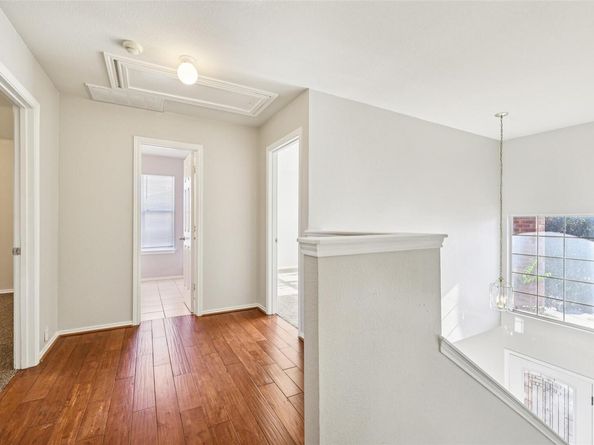 924 Melted Candle CV, Pflugerville TX 78660