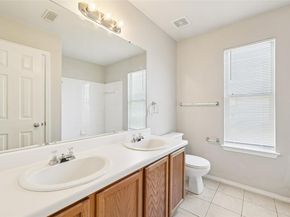 924 Melted Candle CV, Pflugerville TX 78660