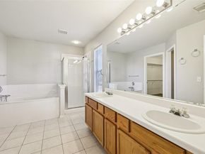 924 Melted Candle CV, Pflugerville TX 78660