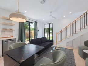 87 Chalmers Ave, Austin TX 78702
