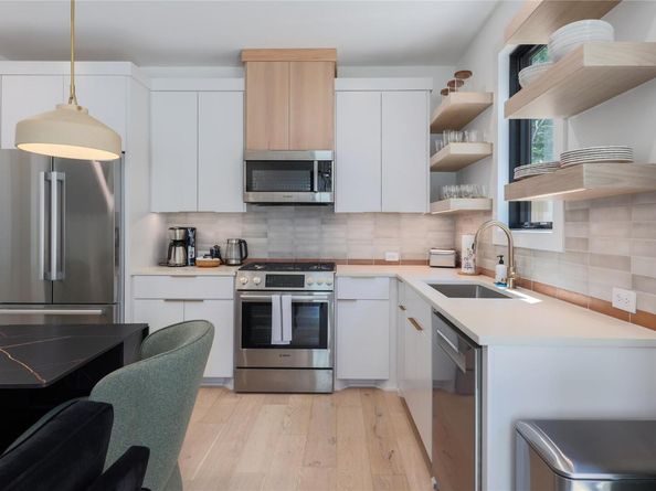 87 Chalmers Ave, Austin TX 78702