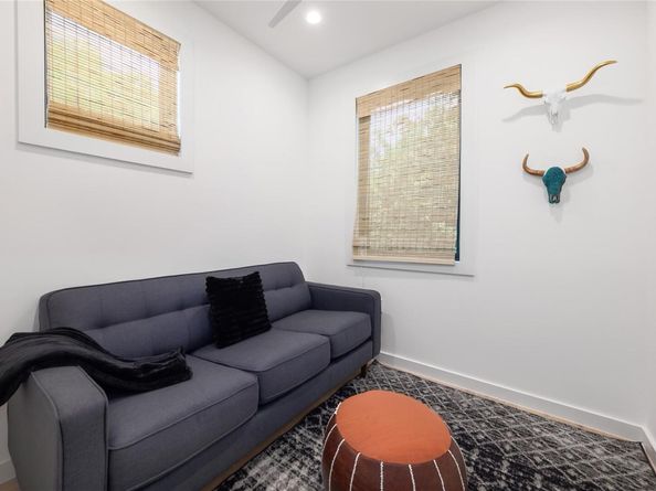 87 Chalmers Ave, Austin TX 78702