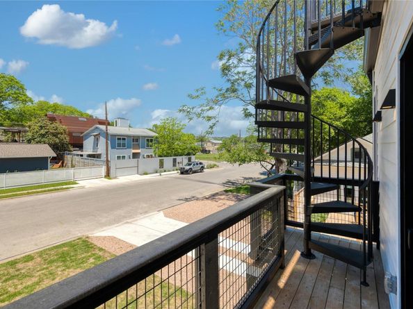 87 Chalmers Ave, Austin TX 78702