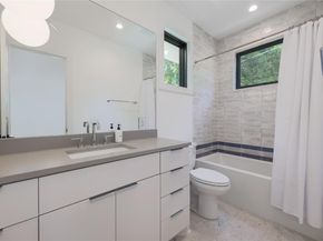 87 Chalmers Ave, Austin TX 78702