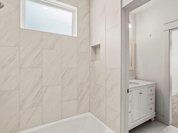 500 W 35 St, Austin TX 78705