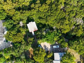 20 N Peak RD, West Lake Hills TX 78746