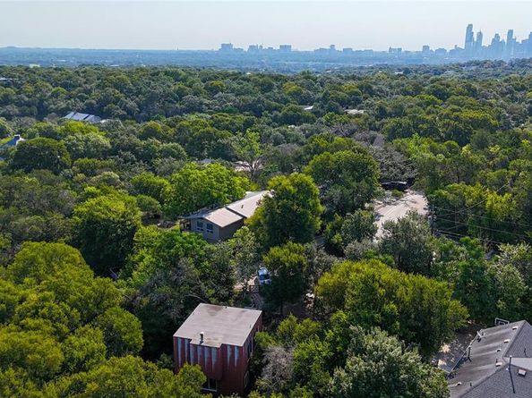 20 N Peak RD, West Lake Hills TX 78746