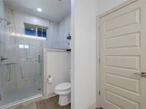 524 Palmer DR, Point Venture TX 78645