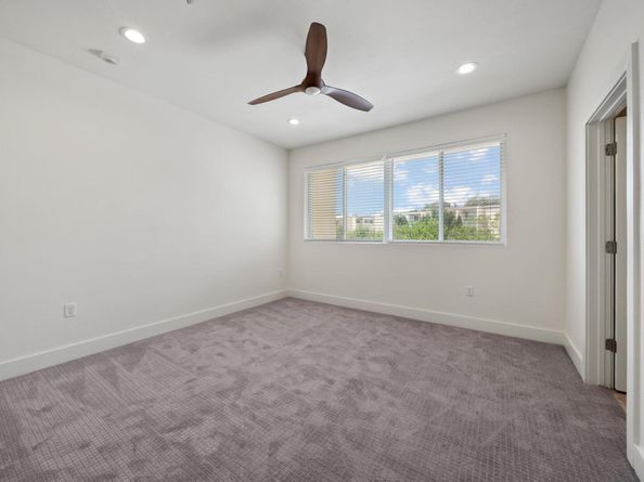 604 N Bluff DR 214, Austin TX 78745