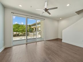 604 N Bluff DR 214, Austin TX 78745