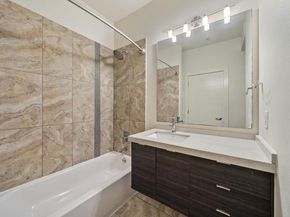 604 N Bluff DR 214, Austin TX 78745