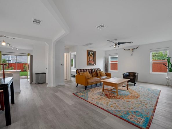 7625 Cayenne LN, Austin TX 78741