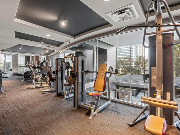 360 Nueces ST 3904, Austin TX 78701