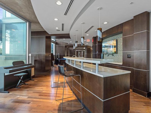 360 Nueces ST 3904, Austin TX 78701