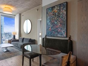 360 Nueces ST 3904, Austin TX 78701