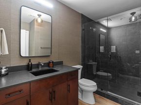 360 Nueces ST 3904, Austin TX 78701