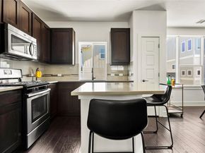 1901 Warely LN 292C, Austin TX 78741