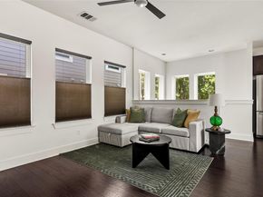 1901 Warely LN 292C, Austin TX 78741