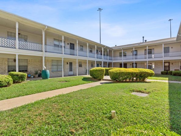 8730 N Mopac EXPY 109, Austin TX 78759