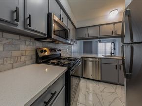 501 W 26th ST 103, Austin TX 78705