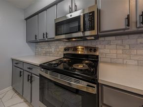 501 W 26th ST 103, Austin TX 78705