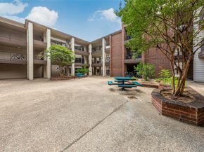 501 W 26th ST 103, Austin TX 78705