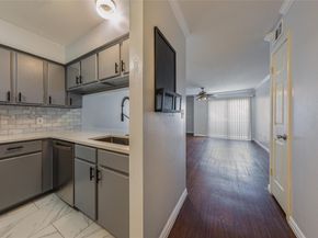 501 W 26th ST 103, Austin TX 78705