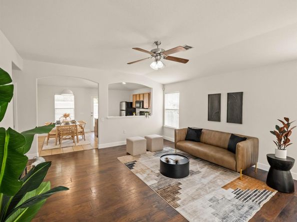 5901 Nelson Oaks DR, Austin TX 78724