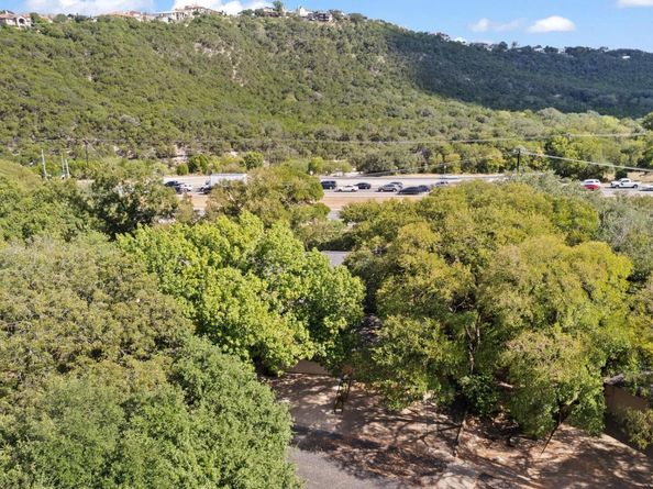 7211 Lakewood DR C111, Austin TX 78750