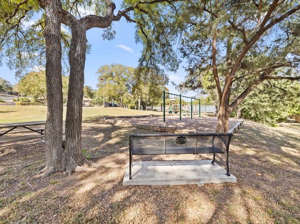 7211 Lakewood DR C111, Austin TX 78750